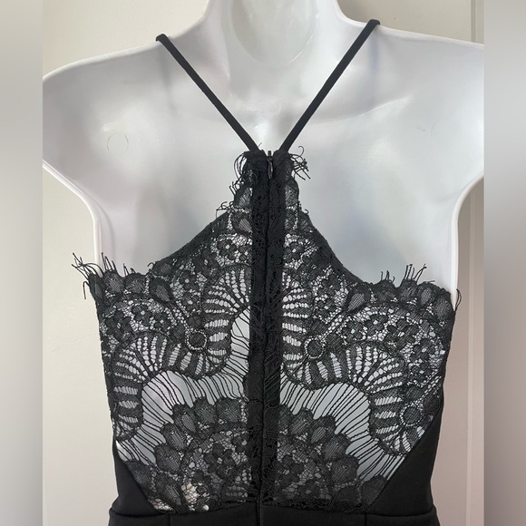 ASTR THE LABEL NEW PEEKING LACE BODYCON HALTER DRESS SIZE  XS - Picture 9 of 15